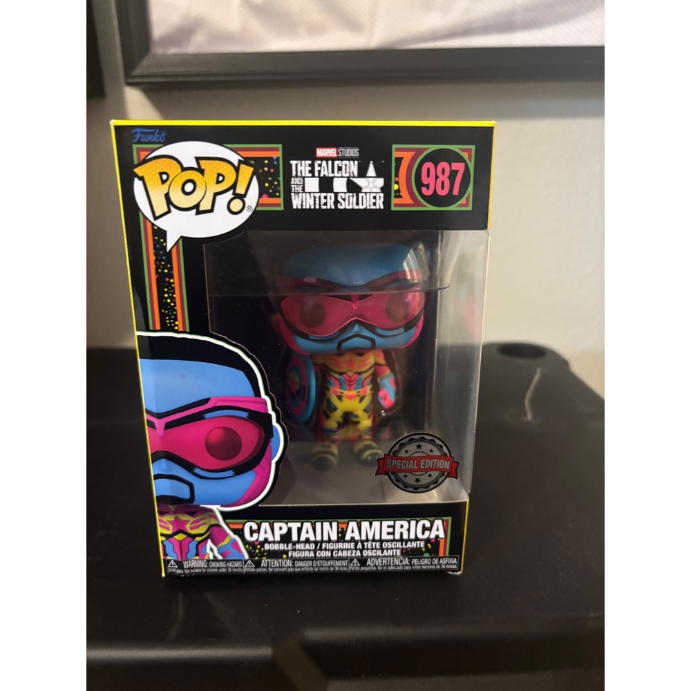 Funko Pop Marvel Captain America987 Blacklight Special Edition Sam Wilson Falcon